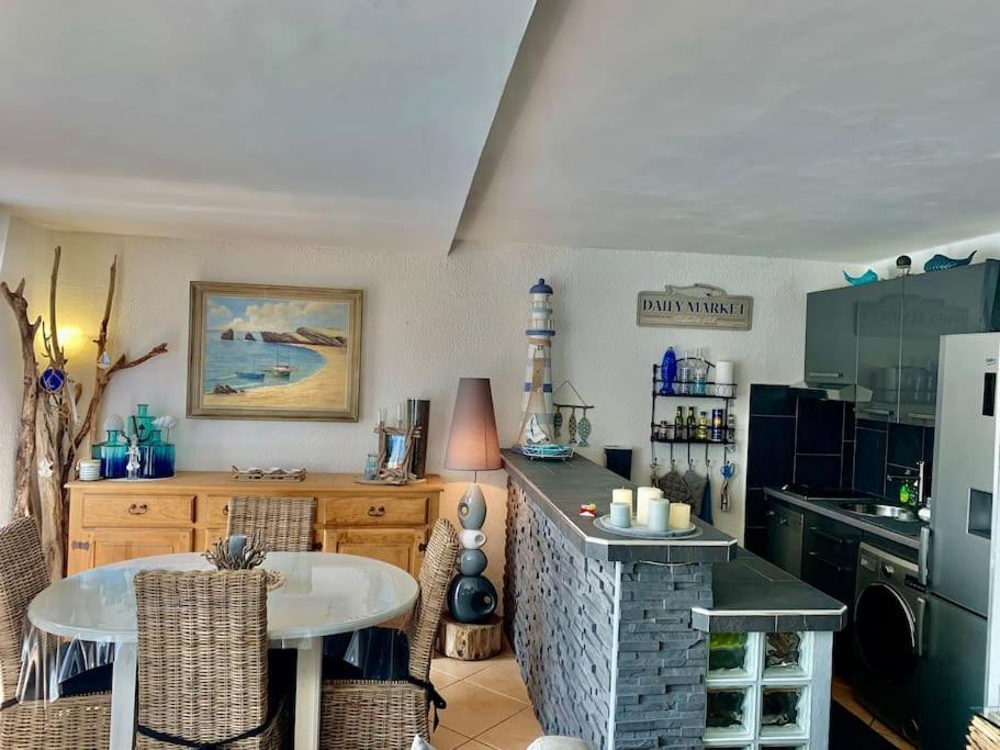 Appartement Vue Mer - Rdc - Parking Prive - Meuble Tourisme 4 Etoiles Agde Kültér fotó